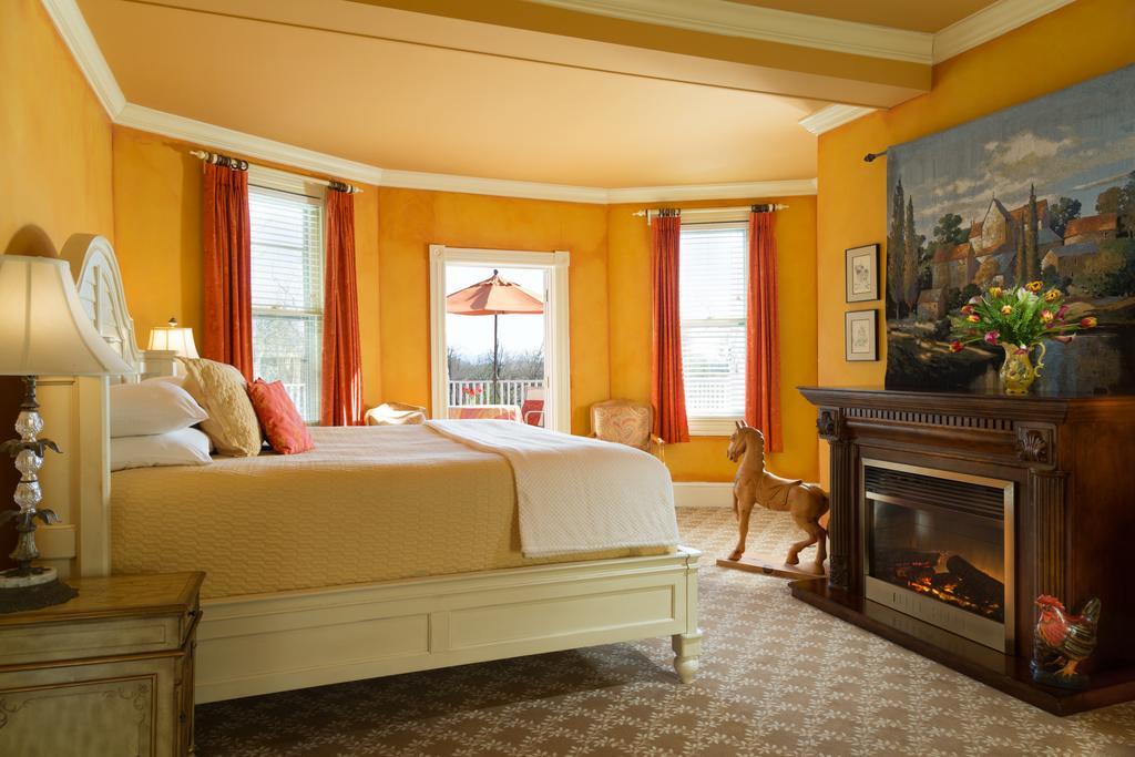 L'Auberge Provencale Inn & Restaurant Boyce Номер фото