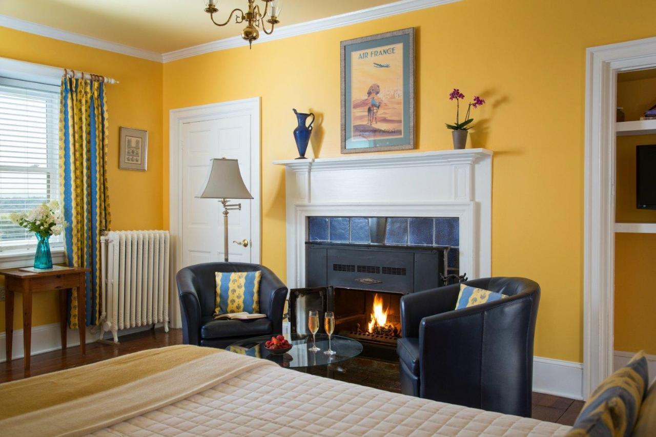 L'Auberge Provencale Inn & Restaurant Boyce Экстерьер фото